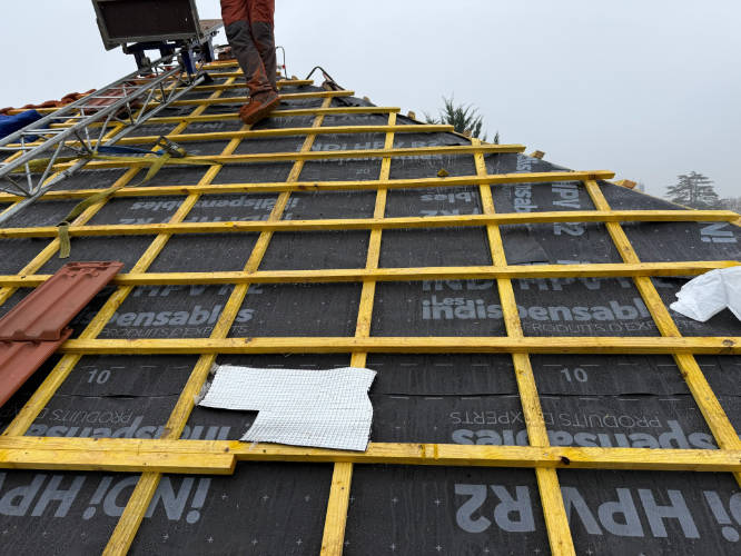 Chantier d’isolation de toiture par l’extérieur dans l’Essonne — TG Couverture